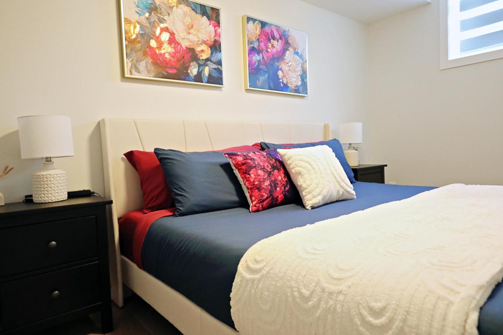 Downtown Suite King Beds,Long Stays,Disney+ Edmonton Exteriör bild