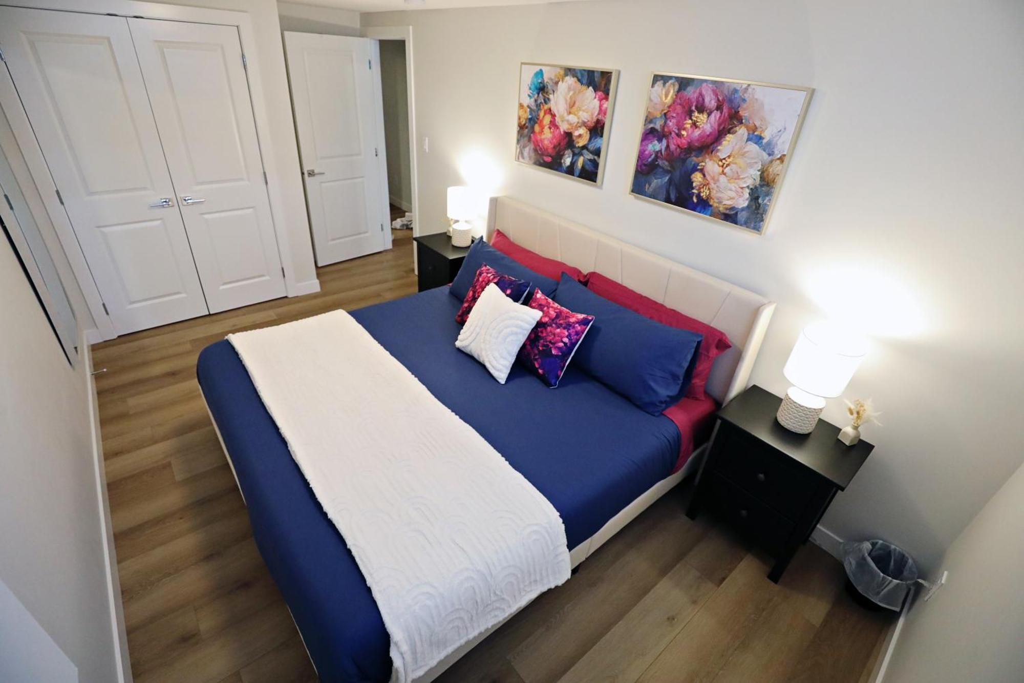 Downtown Suite King Beds,Long Stays,Disney+ Edmonton Exteriör bild